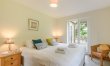 5 Bed in Hanworth Common 4