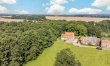 5 Bed in Hanworth Common 0