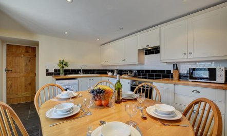 2 Bed in Padstow 4