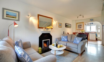 2 Bed in Padstow 3