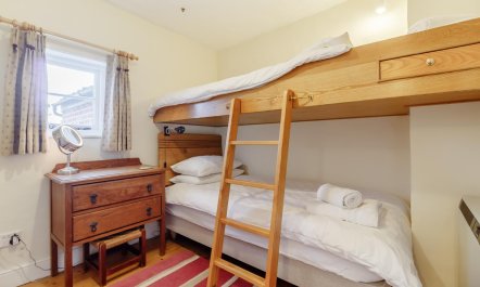 3 Bed in Woodbridge 8