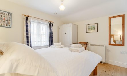 3 Bed in Woodbridge 7