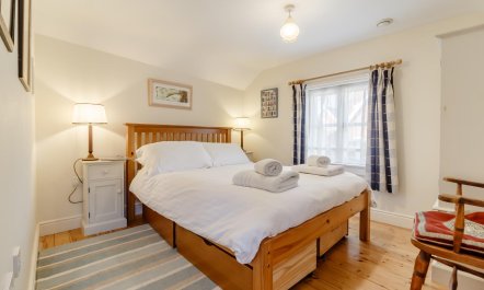 3 Bed in Woodbridge 5