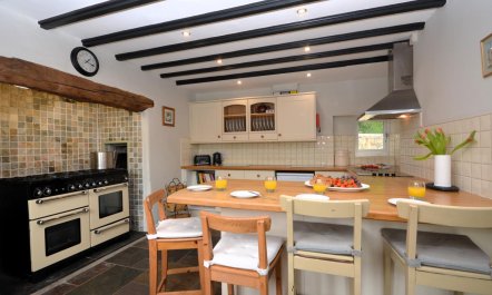 4 Bed in Bude 5