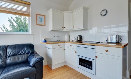 1 Bed in Looe 3