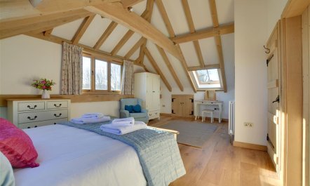 4 Bed in Tenterden 8