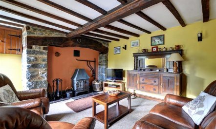 2 Bed in Welshpool 2