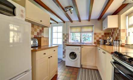 2 Bed in Welshpool 1