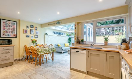 2 Bed in Appledore 6