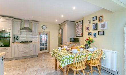 2 Bed in Appledore 8