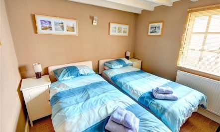 2 Bed in Scarborough 2