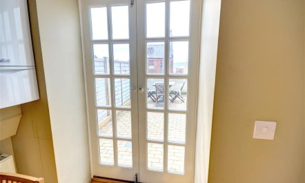 2 Bed in Scarborough 5