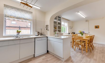 3 Bed in Burnham Market 6