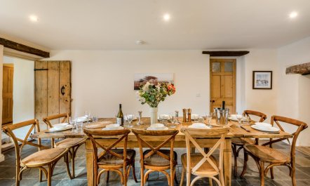 5 Bed in Middle Marwood 7