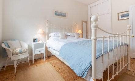 2 Bed in Southwold 7