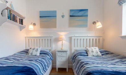 2 Bed in Southwold 9