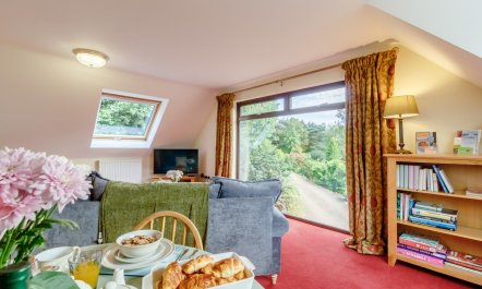 2 Bed in Woodbridge 9