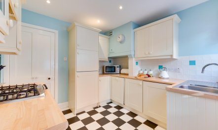 3 Bed in Southwold 2