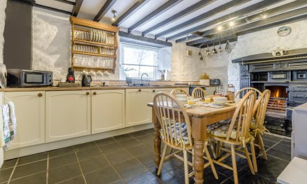 4 Bed in Aberdaron 4