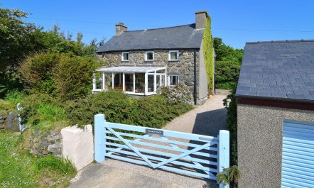 4 Bed in Aberdaron