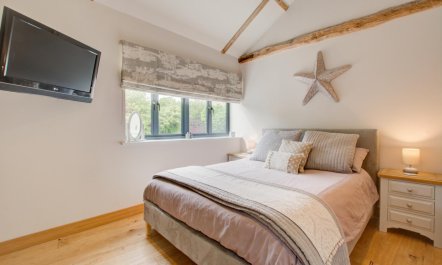 2 Bed in Rockland St. Mary 3