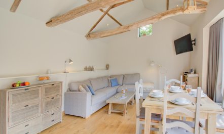 2 Bed in Rockland St. Mary 8