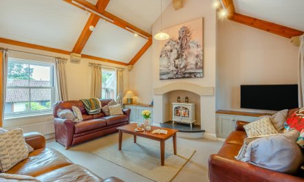 4 Bed in Thornham 6