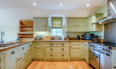 4 Bed in Thornham 1