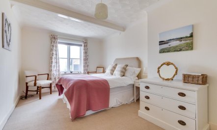 3 Bed in Woodbridge 3