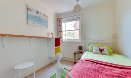 3 Bed in Woodbridge 5