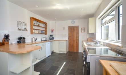 4 Bed in Padstow 7
