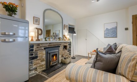 2 Bed in Padstow 1