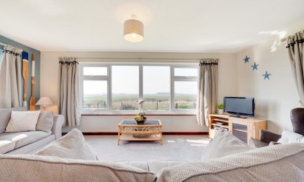 3 Bed in Eccles Beach