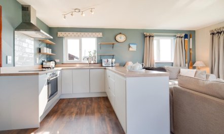 3 Bed in Eccles Beach 0