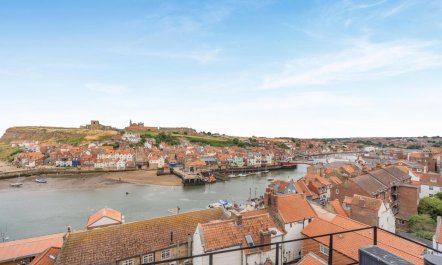 3 Bed in Whitby 1