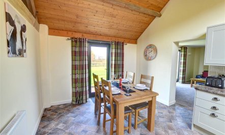 2 Bed in Llandinam 2