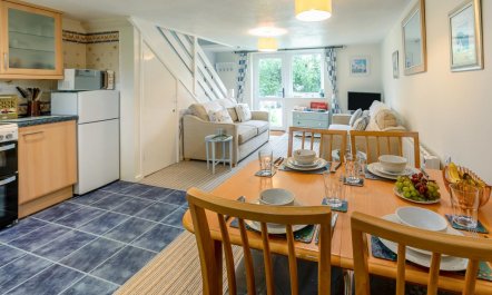 2 Bed in Penzance 6