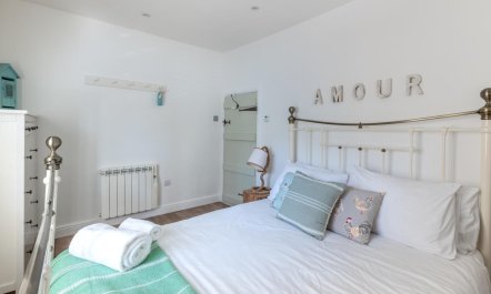 2 Bed in North Creake 7