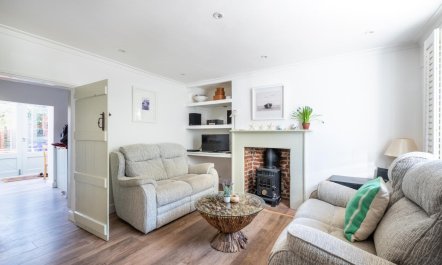 2 Bed in North Creake 1