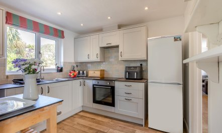 3 Bed in Braunton 2