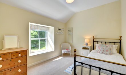 4 Bed in St. Mawgan 9