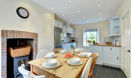 4 Bed in St. Mawgan 1