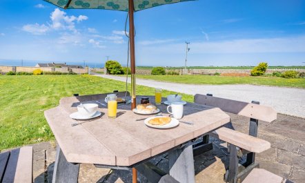 3 Bed in Southerndown 1