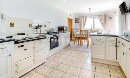 3 Bed in Southerndown 3