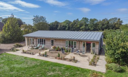 2 Bed in Stelling Minnis 1