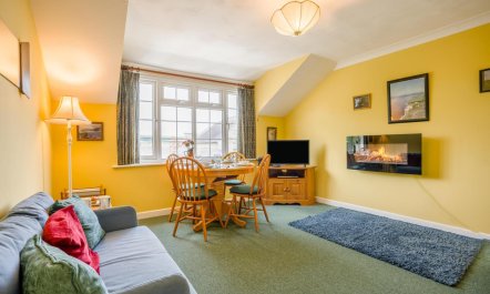 2 Bed in Swanage 5