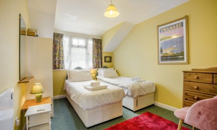 2 Bed in Swanage 2