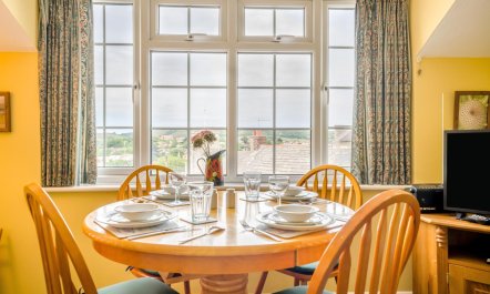 2 Bed in Swanage 7