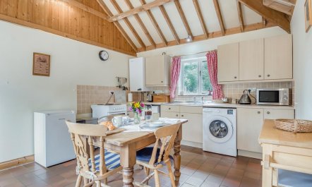 1 Bed in Mattishall 7