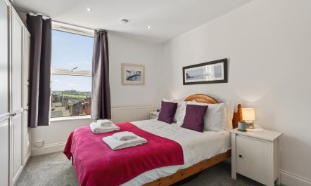 2 Bed in Whitby 6